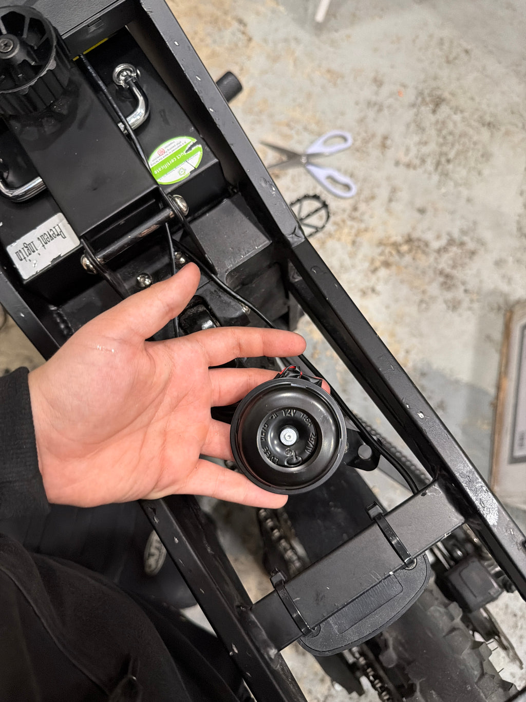 LM-H Battery Powered 105 dB Surron Horn