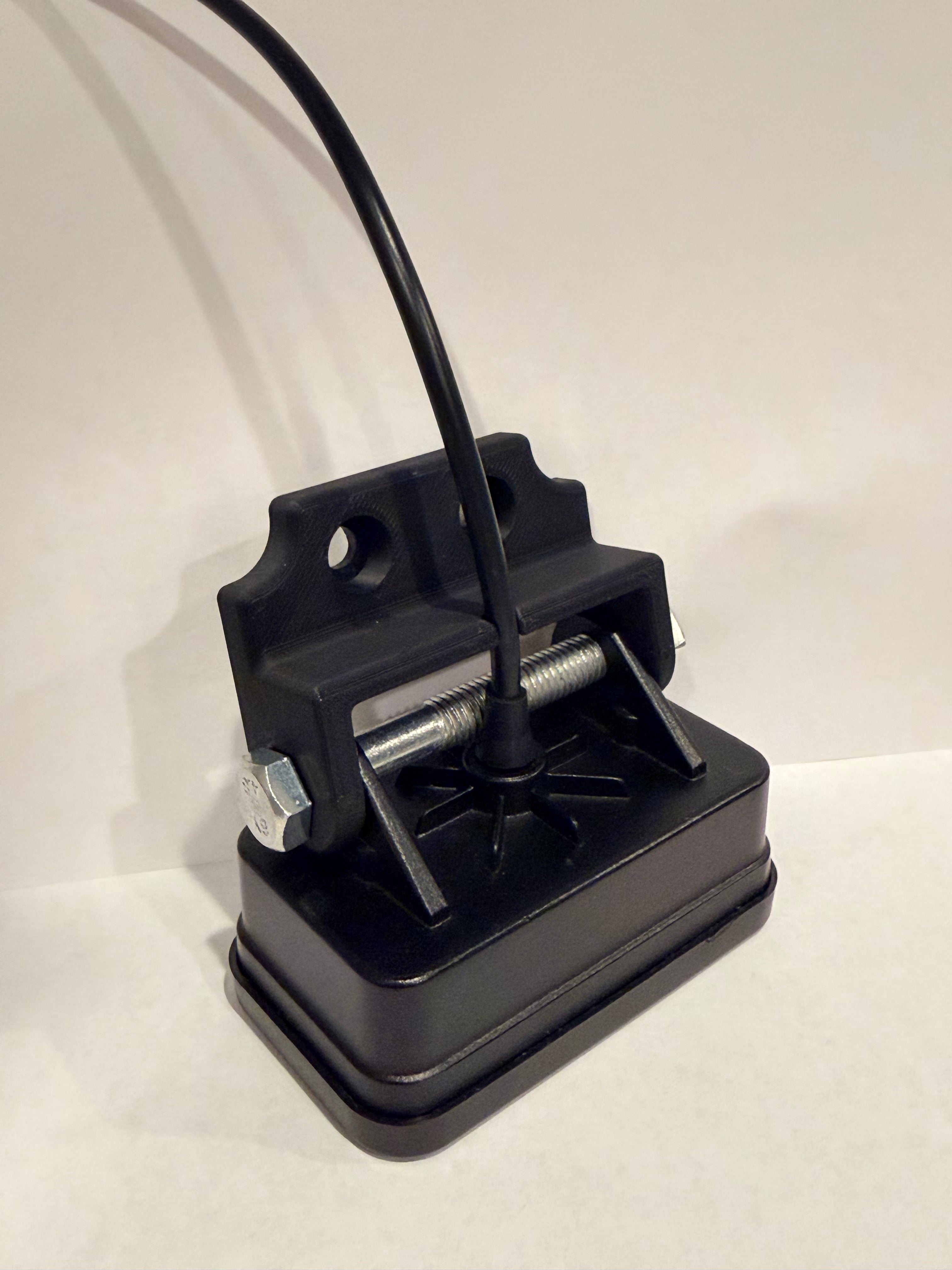 Tuttio baja light mount